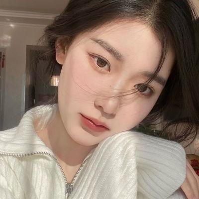 水瓶座女孩